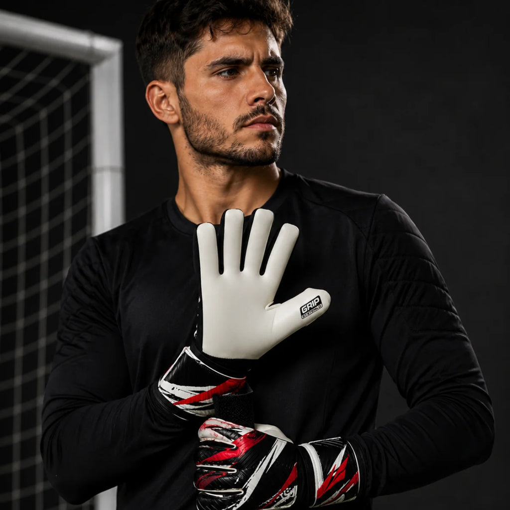 Luva_De_Goleiro_Penalty_Delta_Race_XXIV_Vermelha