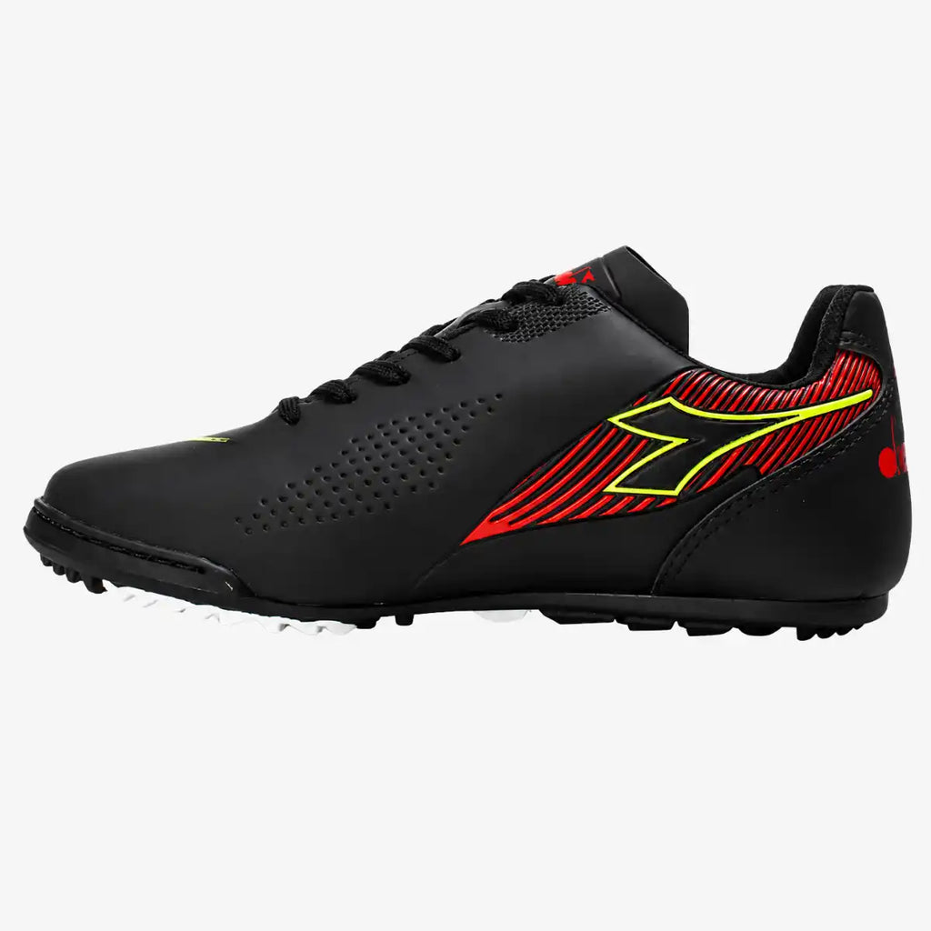 Chuteira_Society_Mondiale_Diadora_Preto