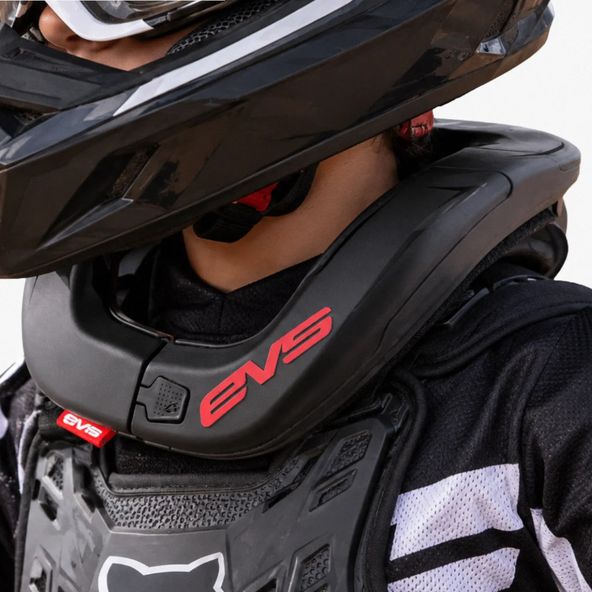 Protetor_De_Pescoço_Evs_Para-Motocross_Infantil_R4_Preto